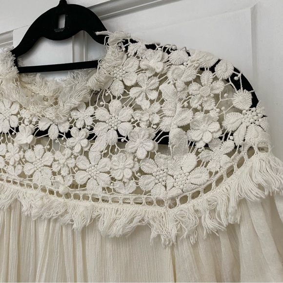 Sea NY 3D Lace + Gauze Top - Picture 4 of 6